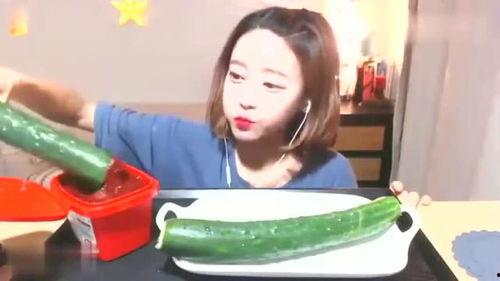 娱乐吃瓜酱在学校,娱乐吃瓜酱的趣味观察日记