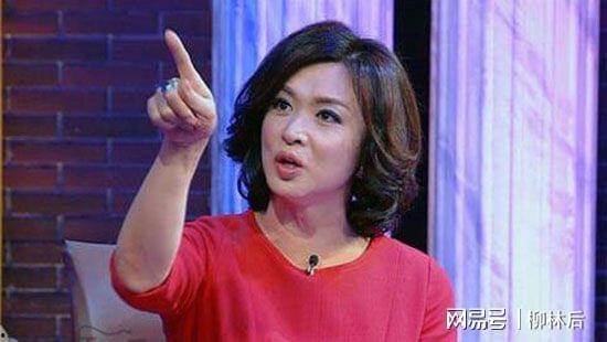 娱乐圈没瓜吃,静悄悄的瓜田，等待下一颗爆裂的瓜