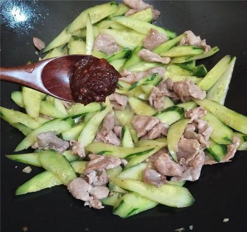 娱乐吃瓜酱信息差,从吃瓜酱视角看信息差与娱乐热点